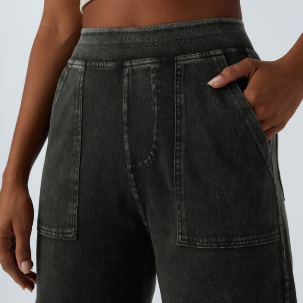 HALARA Flex Mid Rise Straight Leg Cargo Jeans - Picture 5 of 16